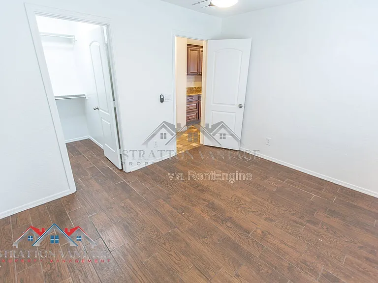 110 N Cholla St — Photo 24