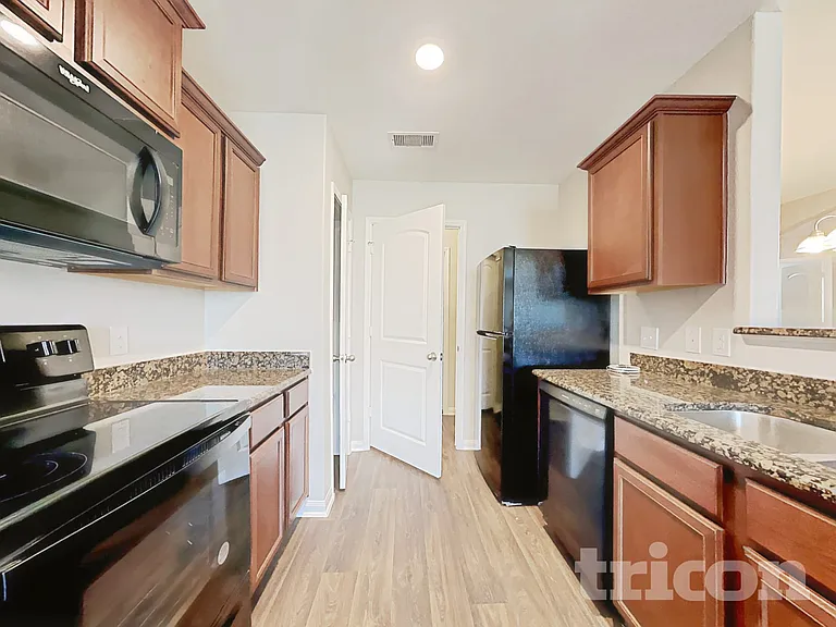 7918 Distant Harbor Rd — Photo 11