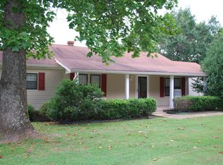 61 County Road 106, Farmington, MS 38834