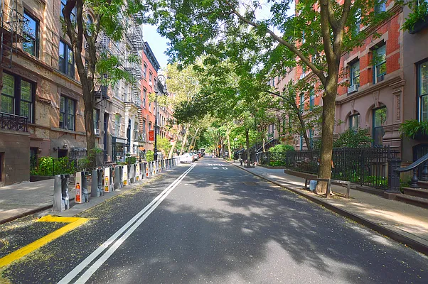 Rented by Bond New York | media 30