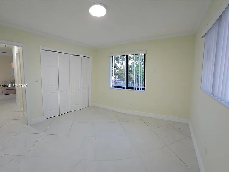 46 NW 35th St #2 — Photo 3