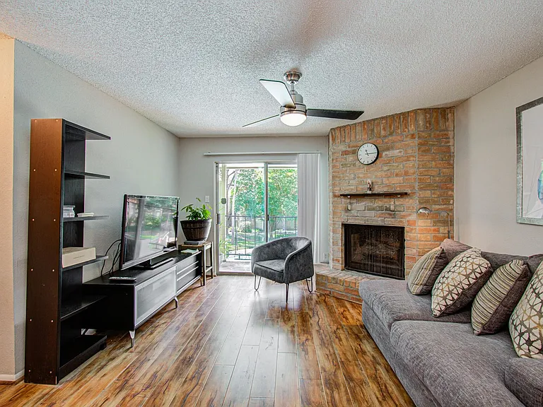 2800 Jeanetta St #2406 — Photo 5