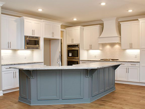 3rd image of 126 Thornwood Pl Lot 141