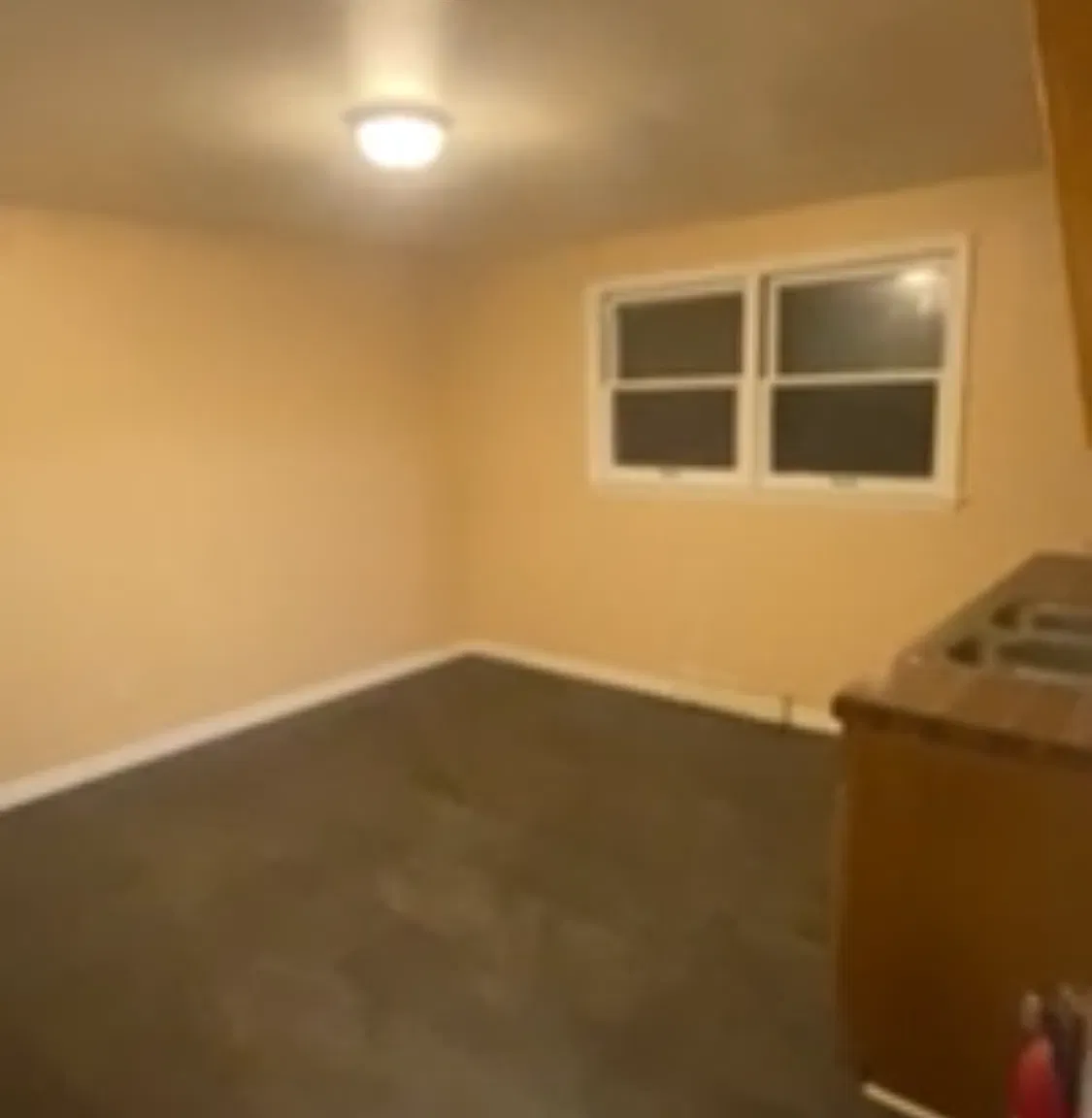 1 bed, 2360 sqft, $1,100 — Photo 4