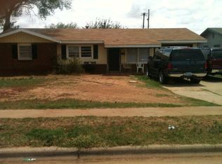 2904 E Baylor St, Lubbock, TX 79403