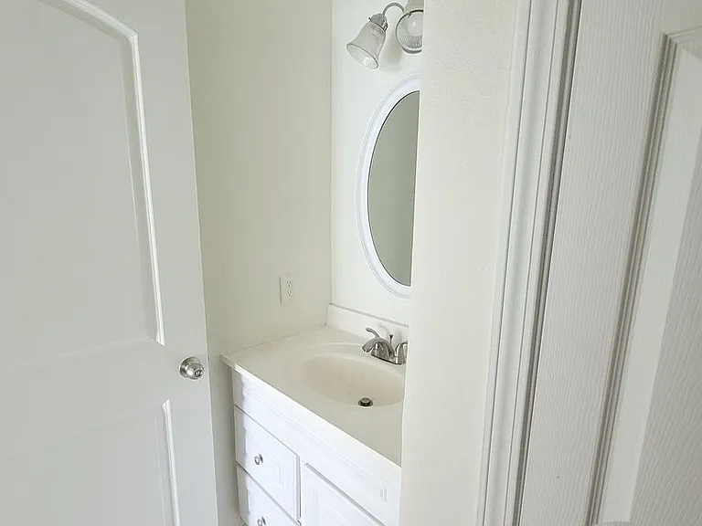 9623 Cobblebrook Dr — Photo 15