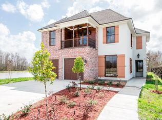 222 Psalm Ct, Youngsville, LA 70592