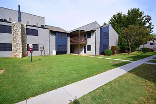 1304 Wylie Rd Photo 1