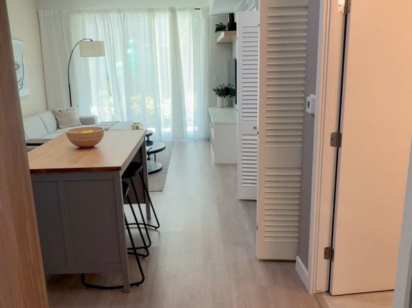 539 NW 159th St #A417