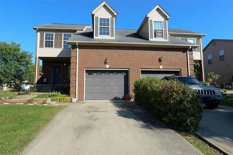 2nd image of 372 Williamsburg Ln