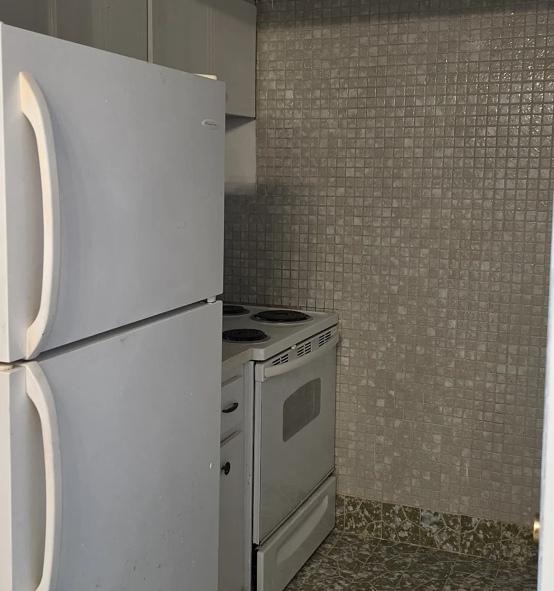 1 bed, 700 sqft, $1,900 — Photo 1