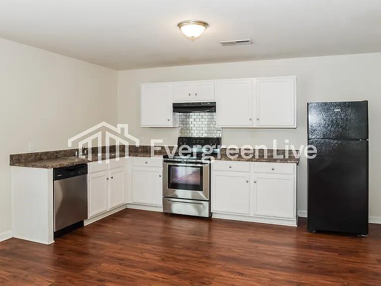 28095 Chasebrook Dr — Photo 4