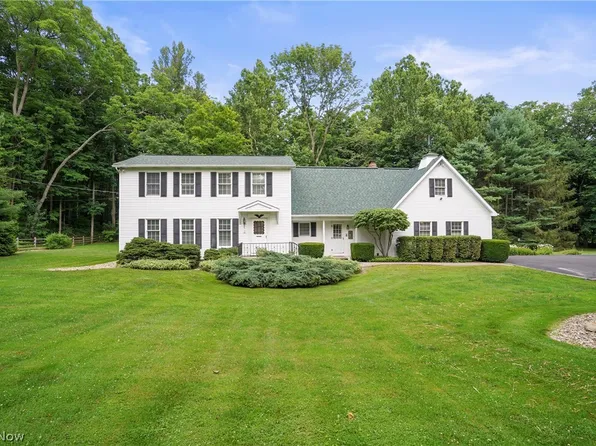 9499 Euclid Chardon Rd, Kirtland, OH 44094