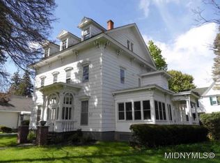 46 Oxford Rd, New Hartford, NY 13413