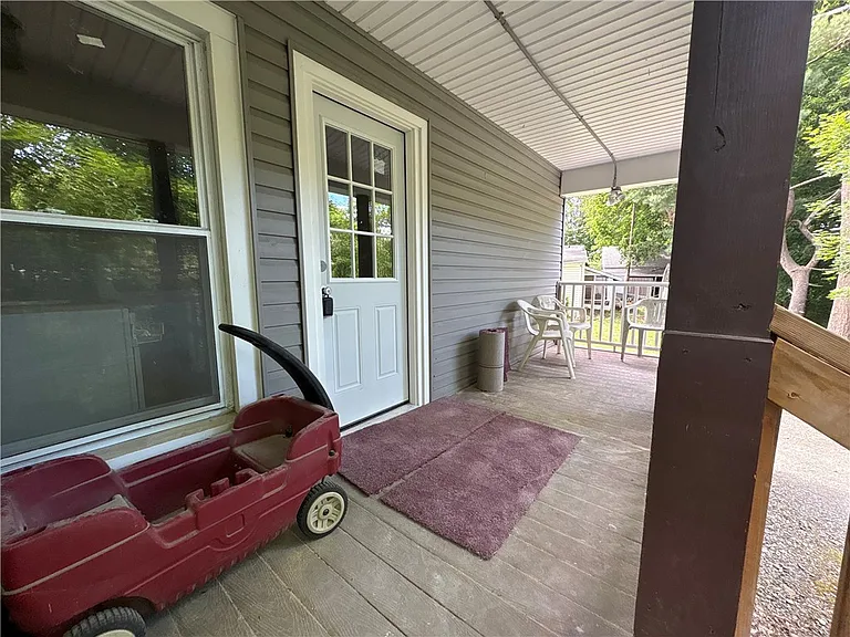 37 Grand St — Photo 2