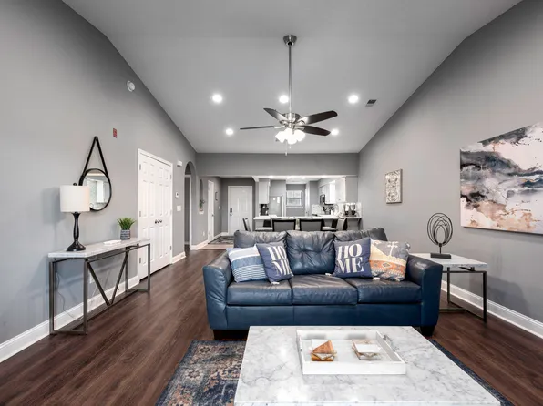 350 S Wildwood Dr #19 BLDG E, Branson, MO 65616