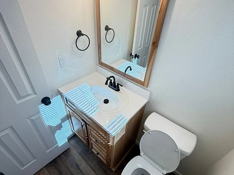 540 W Maple St #25 — Photo 10