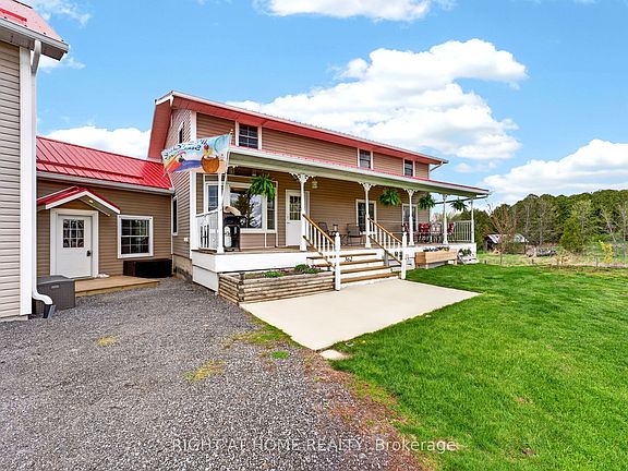 3rd image of 362 Short Point Rd