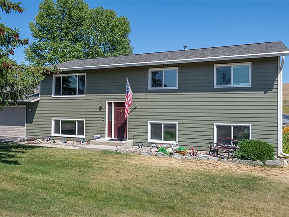 3rd image of 8700 Paintbrush Ln