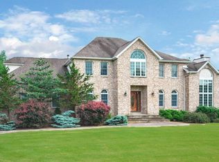 19 Jonathan Ct, Warwick, NY 10990