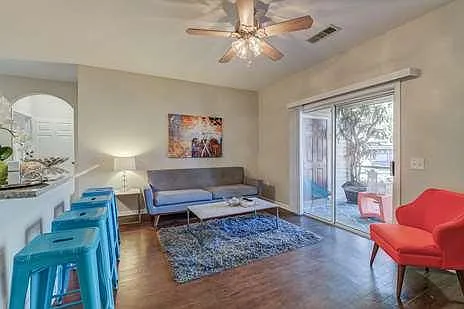 Water's Edge Apartments — Photo 7