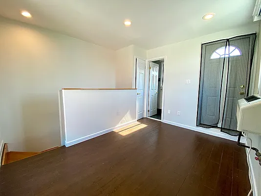 Rented by Compass | media 18