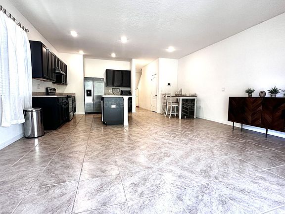 2nd image of 370 Feltrim Reserve Blvd