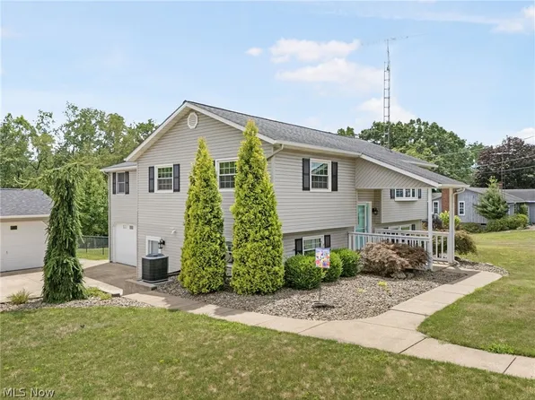 23 Apache Trl, Malvern, OH 44644