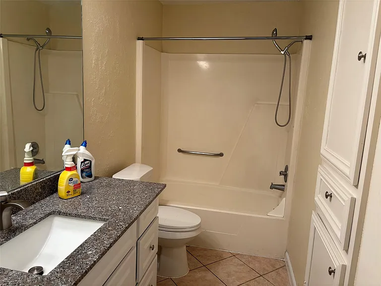 11427 Mulholland Dr — Photo 19