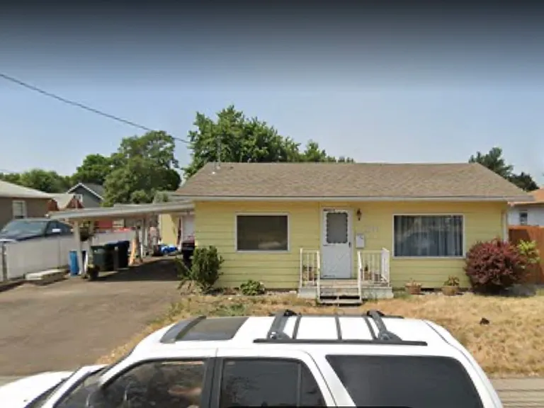 N Roosevelt St — Photo 2