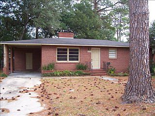 2nd image of 2922 Maple Rd