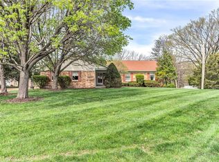420 Summit Rd, Fenton, MO