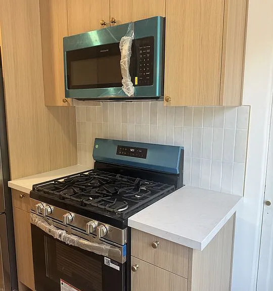 1254 N Orange Grove Ave #3 — Photo 8
