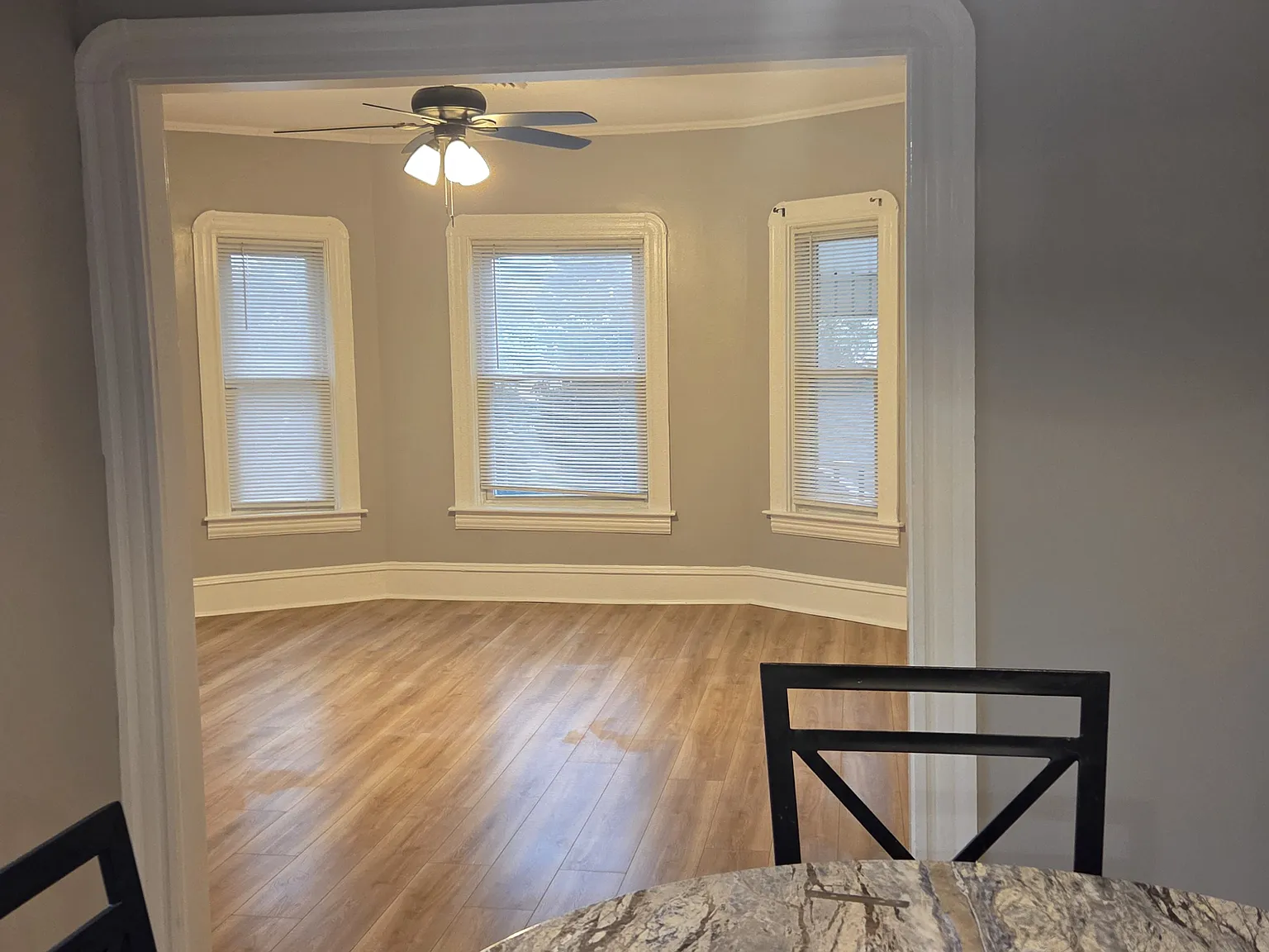 996 Bay St — Photo 3