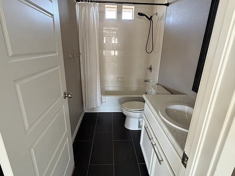 4456 Elegant St — Photo 18