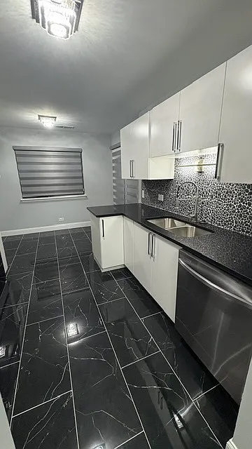 2 bed, 1220 sqft, $2,390 — Photo 4