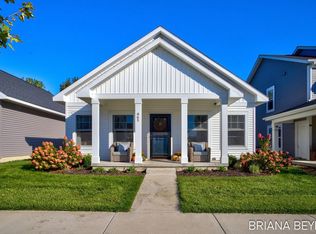 865 Winchester St, Holland, MI 49423