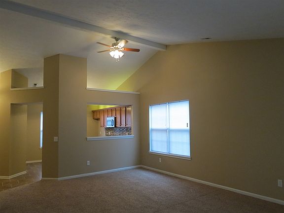 4th image of 7417 Carnation Ln