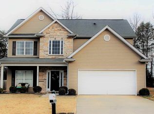 403 Slate Dr, Boiling Springs, SC 29316