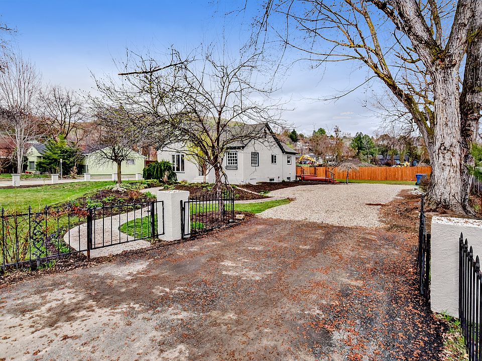 2nd image of 3018 N 28th St