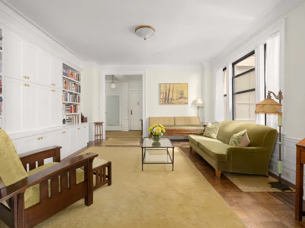 200 West 54th Street 8G image 3 of 10