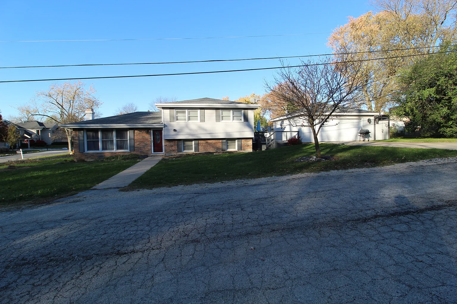 18157 Rockwell Ave photo 1