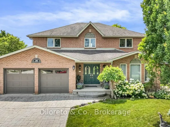 28 Foxwood Cres, Guelph, ON N1C 1A6