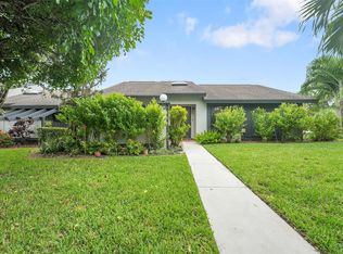 468 Long Bow Ct APT 468, West Palm Beach, FL 33411