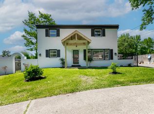 7008 Manslick Rd, Louisville, KY 40214