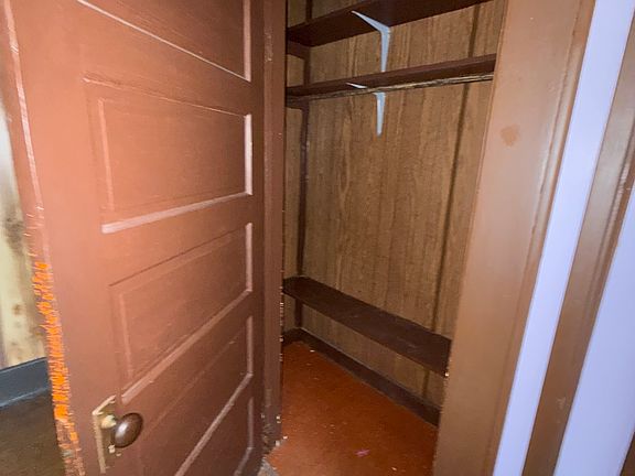 5th image of 522 E Garfield Ave