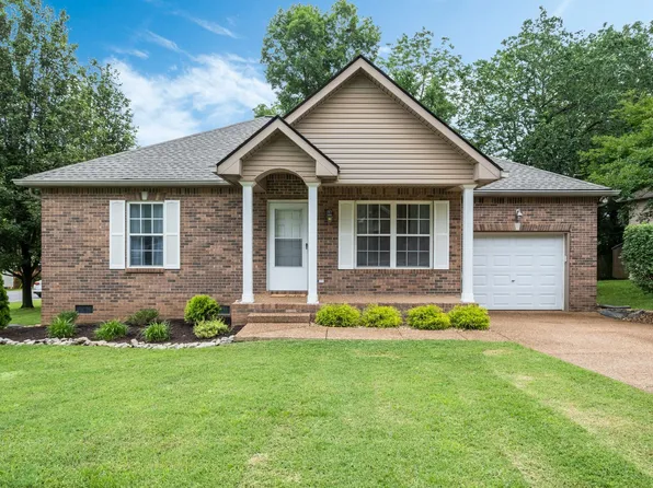 1305 Northlynn Dr, Lebanon, TN 37087