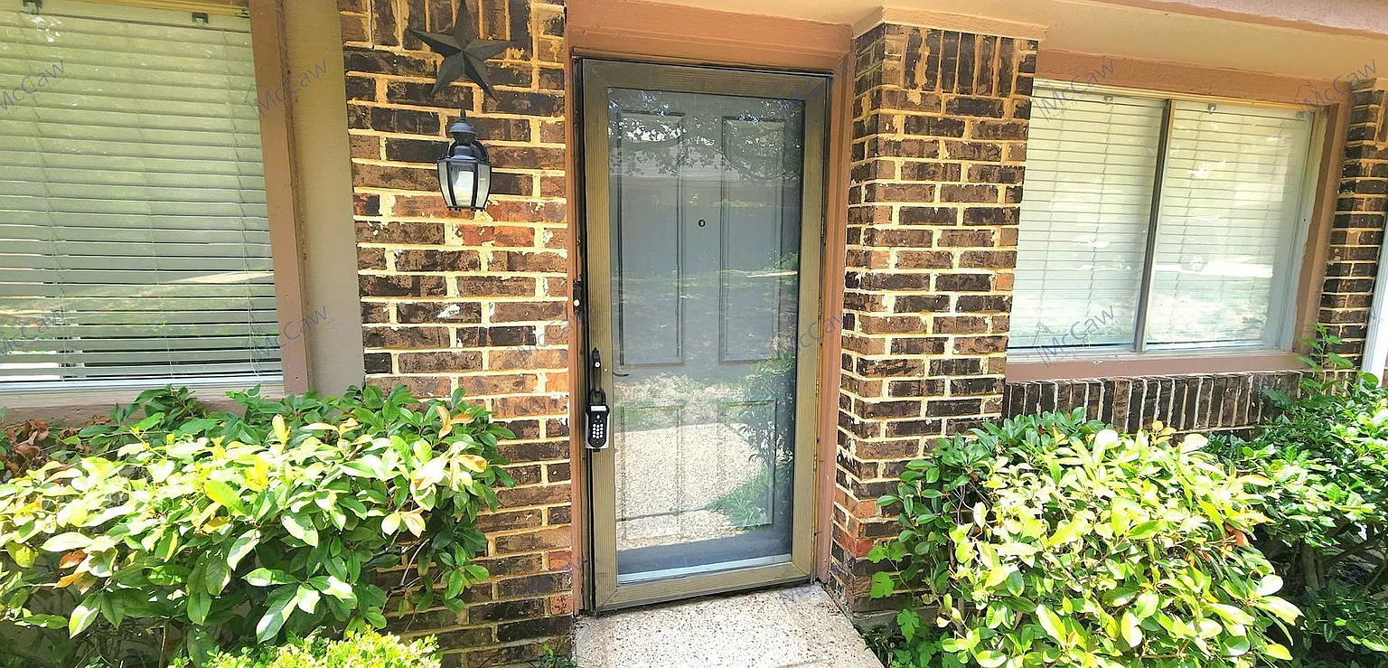 2 bed, 2.0 bath, 1150 sqft, $1,800 — Photo 4