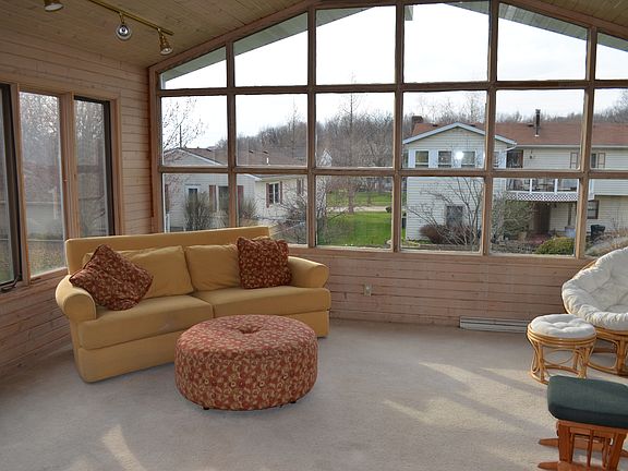 4th image of 464 Wolf Ave