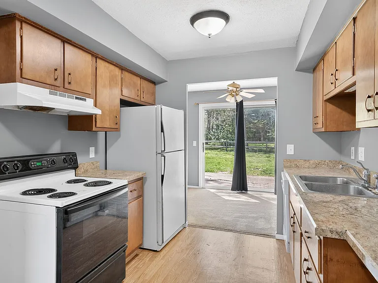 9582 Fernwood Dr #9582 — Photo 13